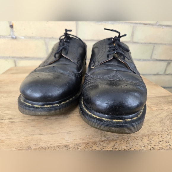 Vintage Brogue Dr. Martens - Picture 3 of 8